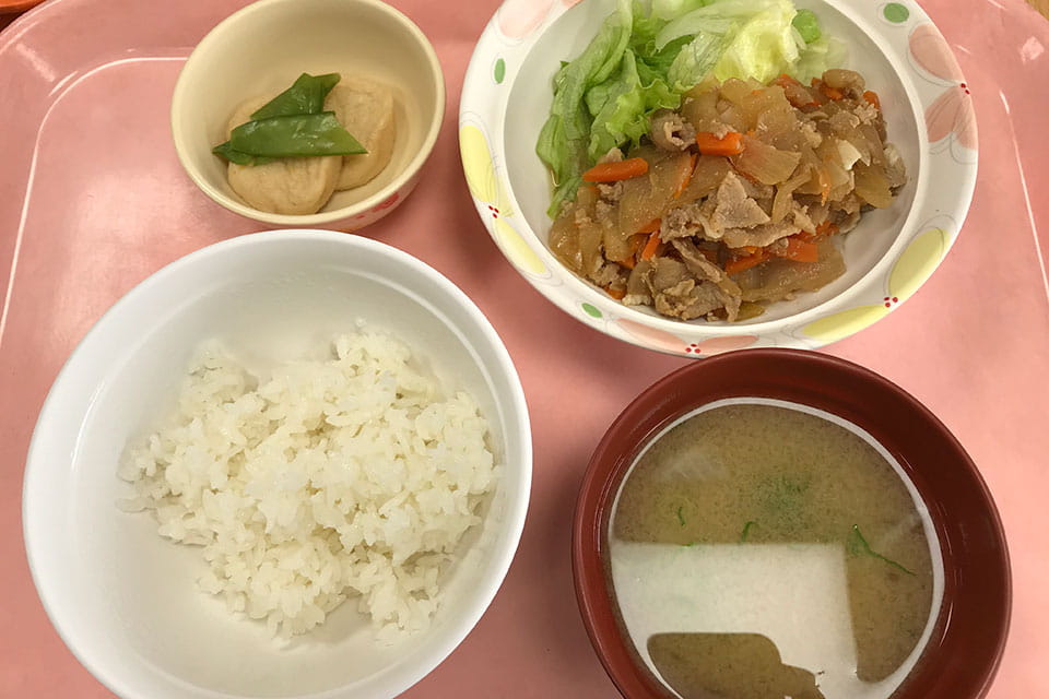 昼食