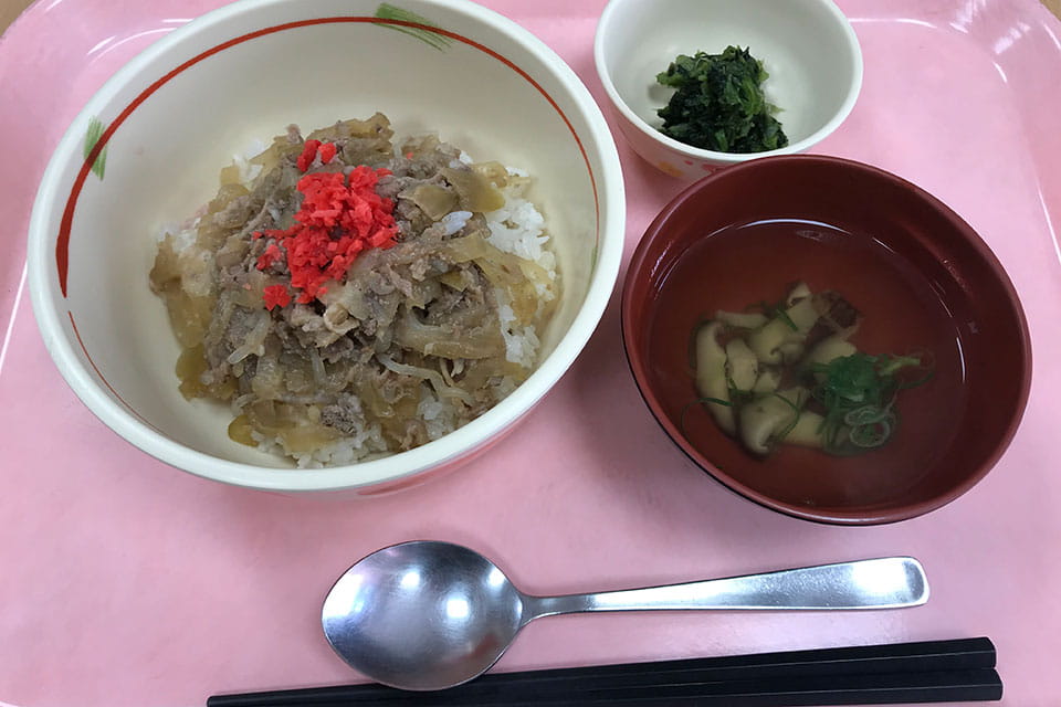 昼食